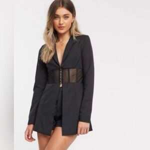 Blazer and short set (fits more like a 4/6)